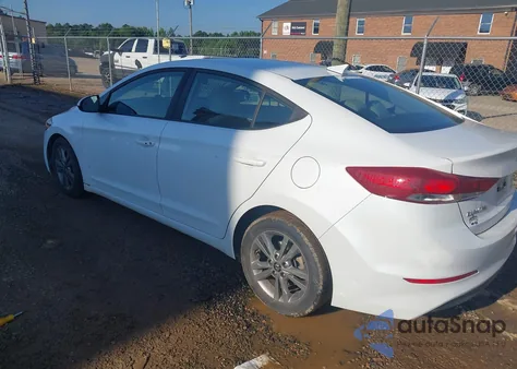 2018 Hyundai Elantra Value Edition из США, поврежденный, VIN 5NPD84LF2JH320183